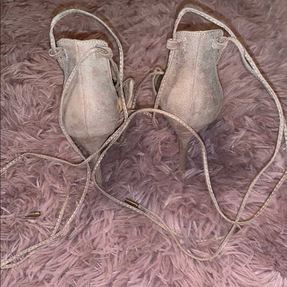 Heels - Picture 2 of 2